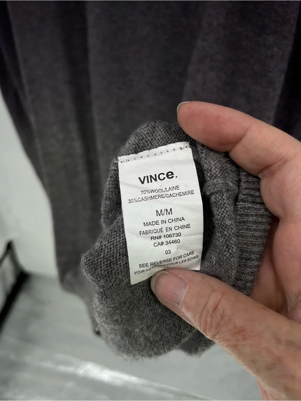 Vince Cashmere Wool Ombre Sweater Size M Gray Deep Purple Lightweight Knit